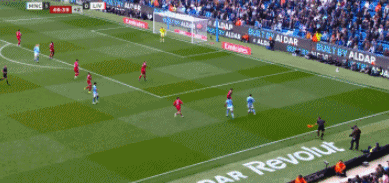 哈兰德主场四连斩利物浦 创近9年曼城纪录