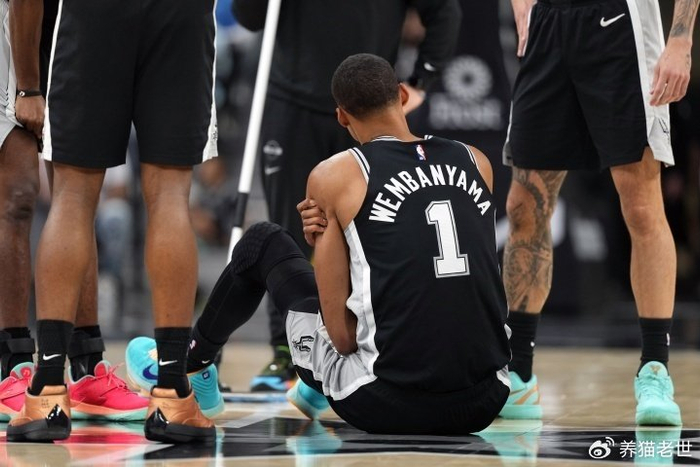 文班亚马肋骨挫伤无大碍 马刺胜76人达成60胜目标